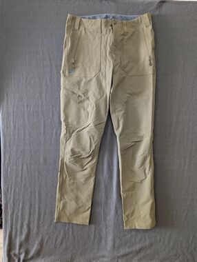 MEC Khaki Hiking Pants - Mens Size 34x32
